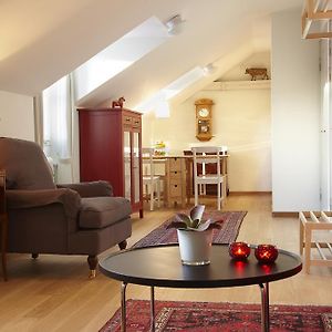 One-Bedroom Apartment Storkyrkobrinken 4